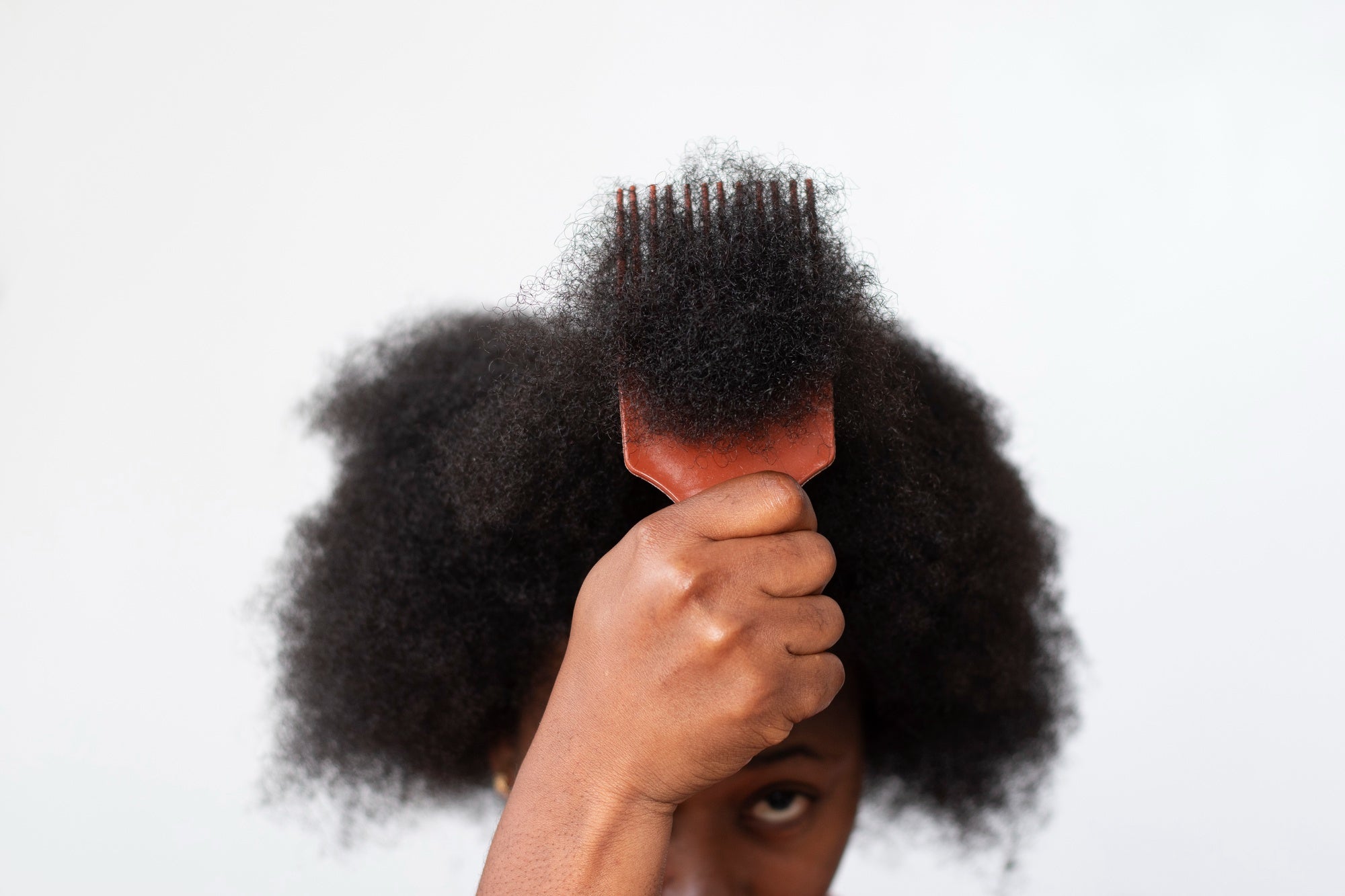 These 5 Mistakes Are Damaging Your Natural Hair